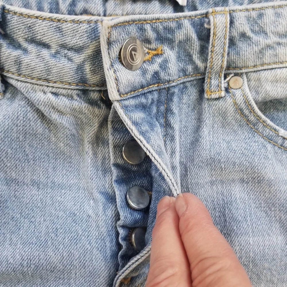 And Now This Women's Distressed Button Fly High Rise Straight Crop Jeans Size 28 - Picture 6 of 13